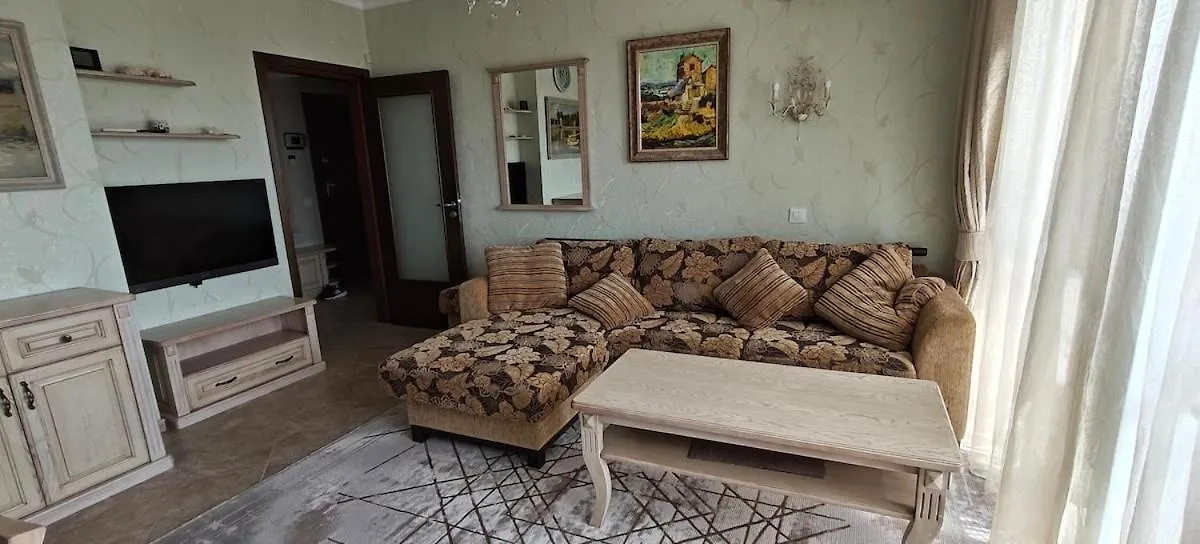 Luxury Sea Sunset Deluxe Apartment Burgas 0*,