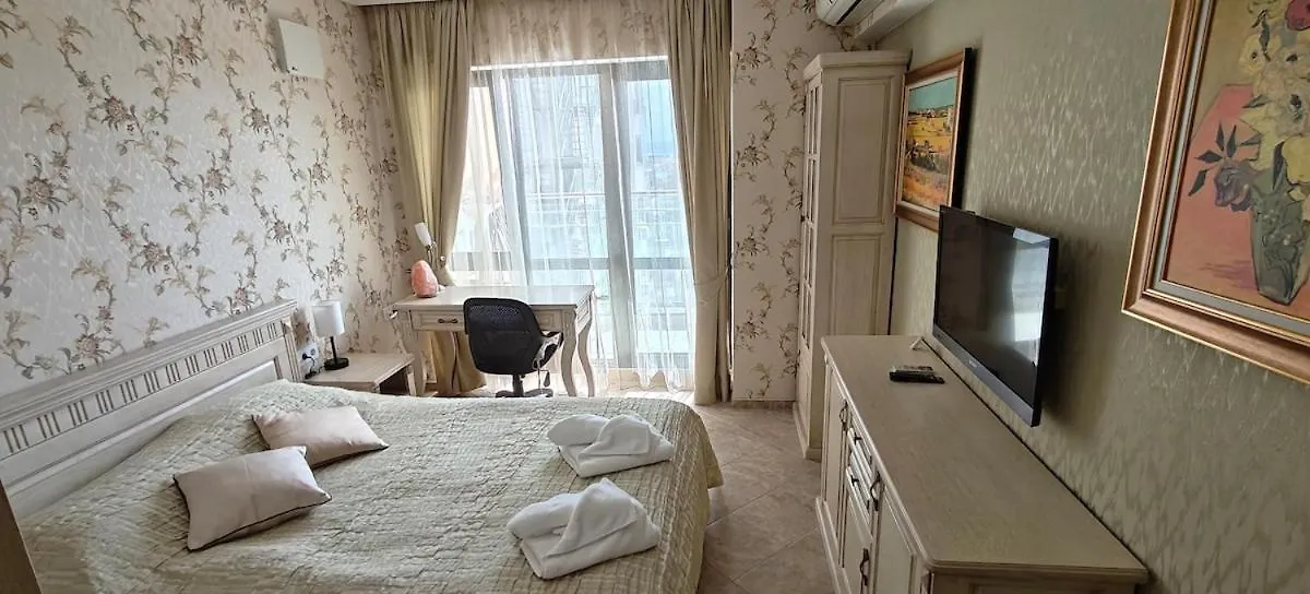 Luxury Sea Sunset Deluxe Apartment Burgas 0*,  Bułgaria