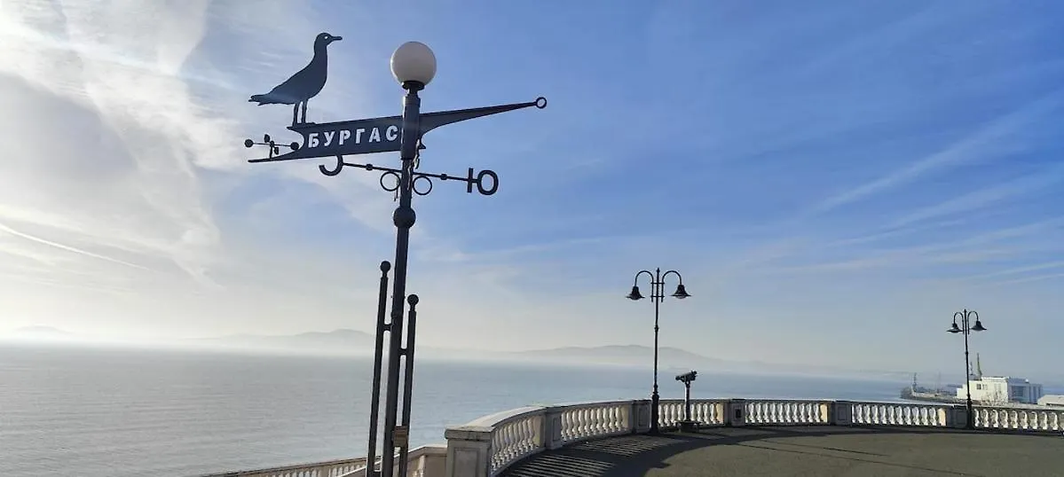 Luxury Sea Sunset Deluxe Apartment Burgas