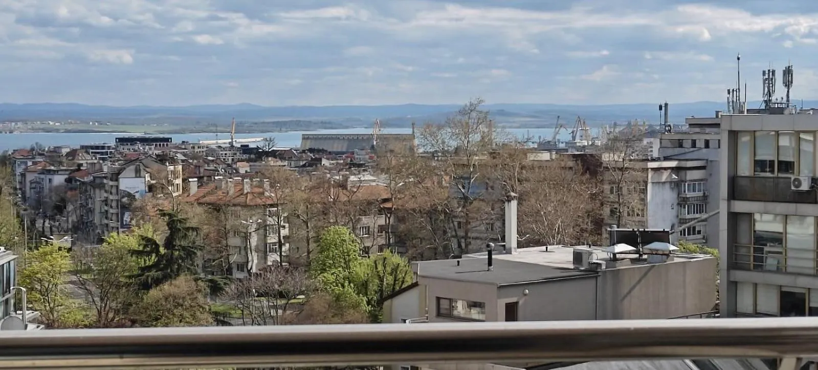 Luxury Sea Sunset Deluxe Apartment Burgas Bulgarien